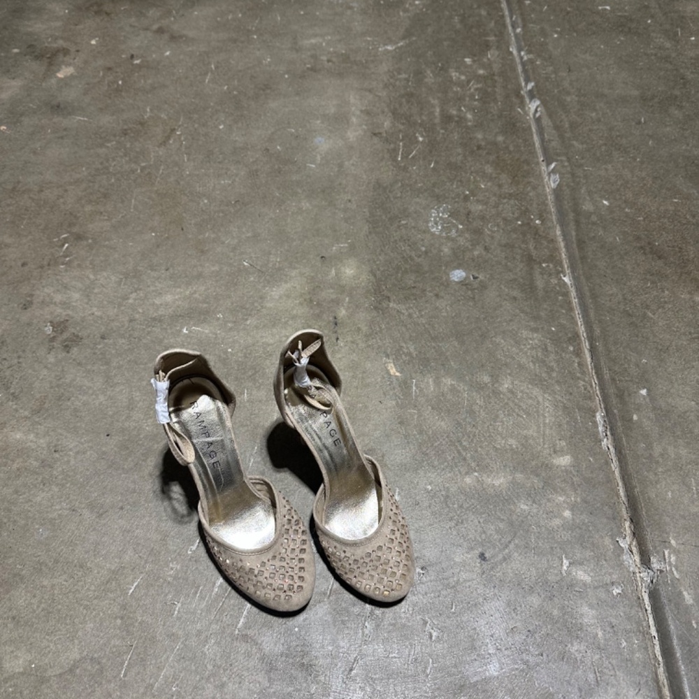 Shoes - Picture 5 of 5